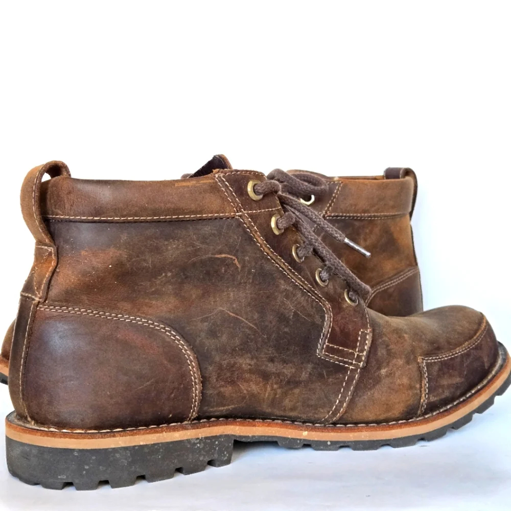 MEN'S TIMBERLAND ORIGINALS CHUKKA MEDIUM BROWN NUBUCK SIZE 12M - Picture 4 of 7